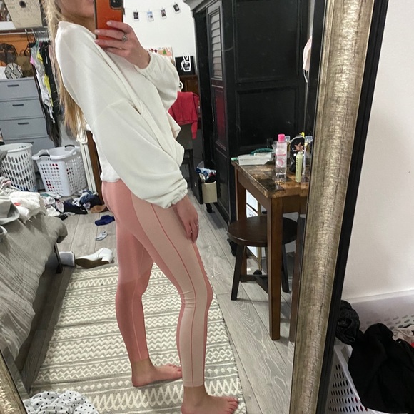 Lululemon leggings - Picture 2 of 4